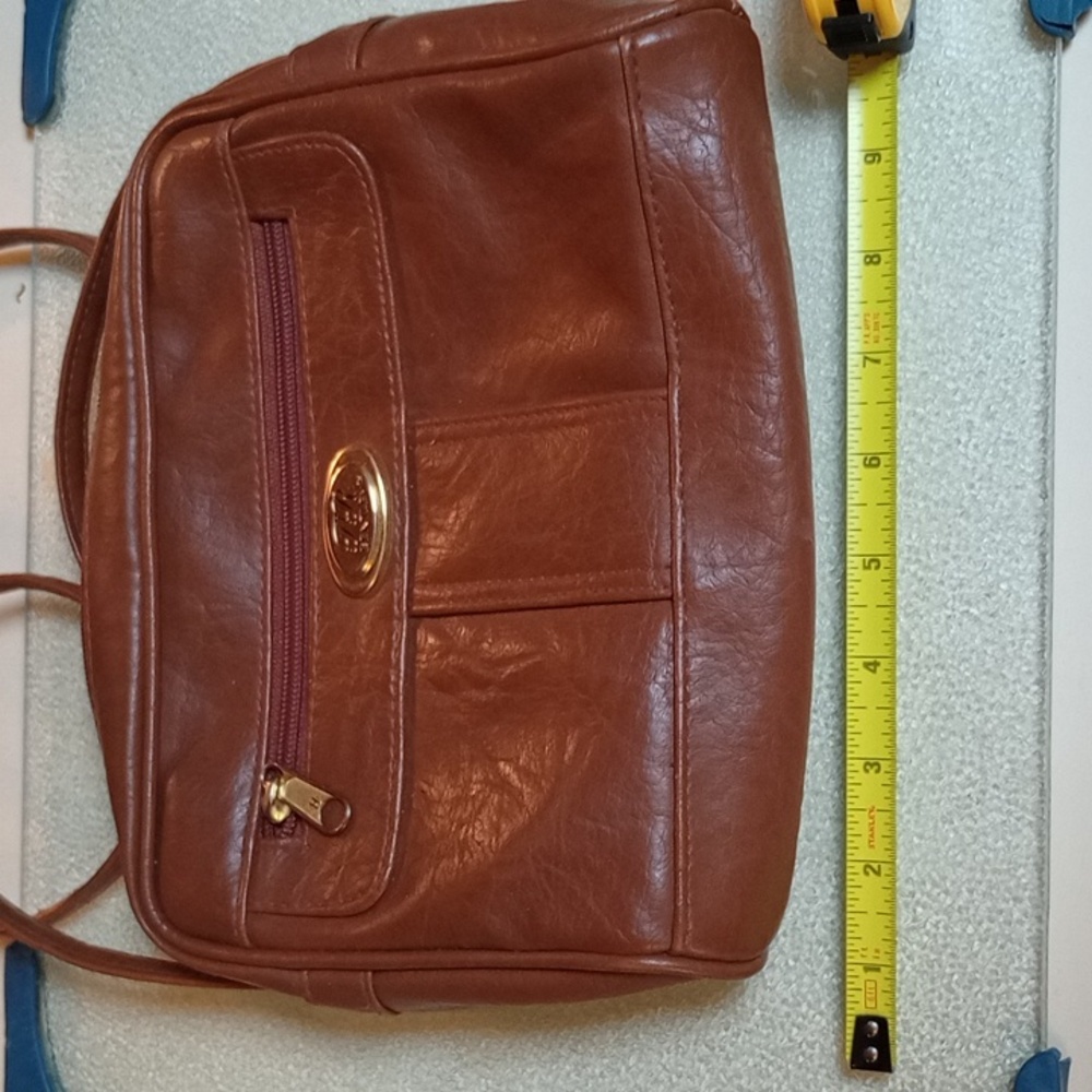 TR Bentley Brown Shoulder Nag